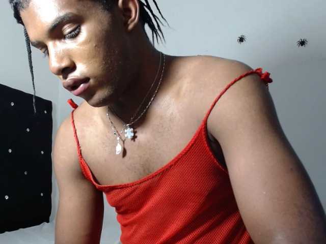 Live sex webcam photo for LITTLEPRINCESS1 #276580531