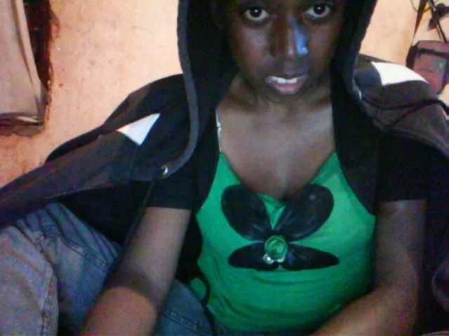 Live sex webcam photo for LITTLEQUEEN3 #291745786