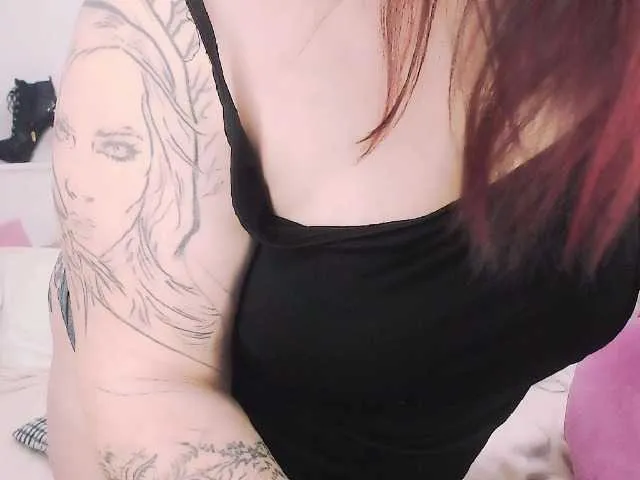 Live sex webcam photo for LIlaFiery #272757382