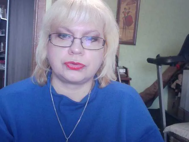 Live sex webcam photo for LOLA88888 #272110361