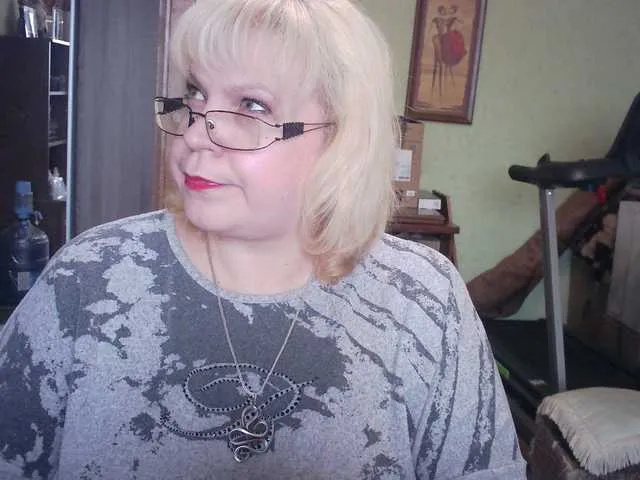 Live sex webcam photo for LOLA88888 #272476994