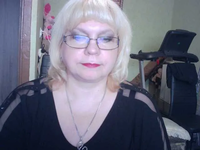 Live sex webcam photo for LOLA88888 #272584346