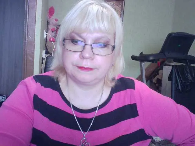 Live sex webcam photo for LOLA88888 #272618823