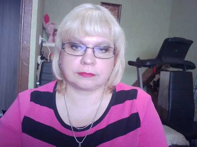 Live sex webcam photo for LOLA88888 #272674009