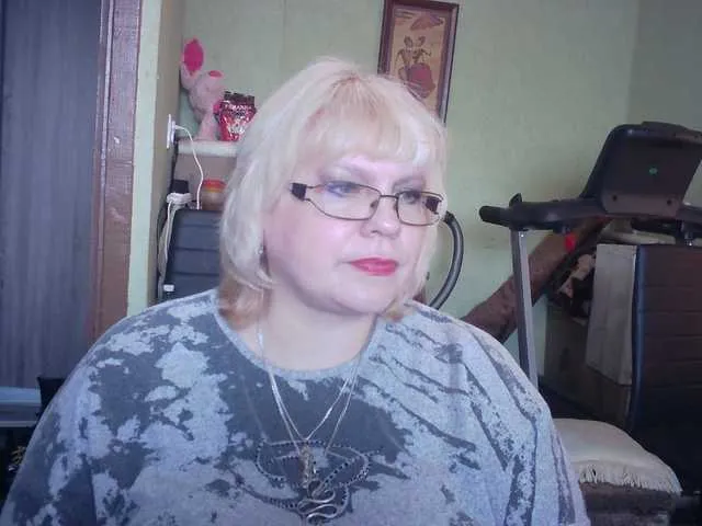 Live sex webcam photo for LOLA88888 #272789397