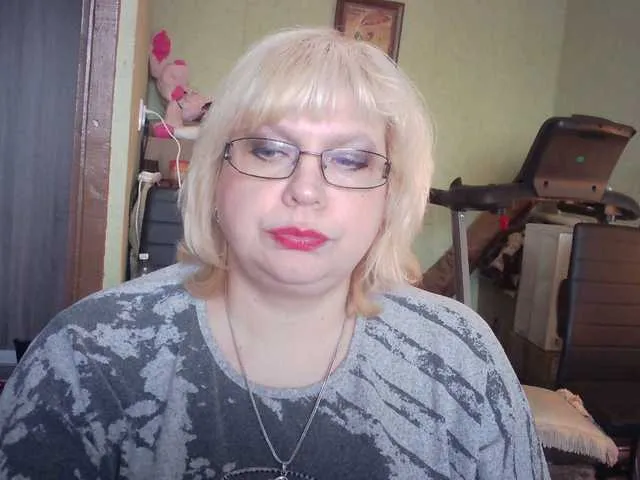 Live sex webcam photo for LOLA88888 #272906393