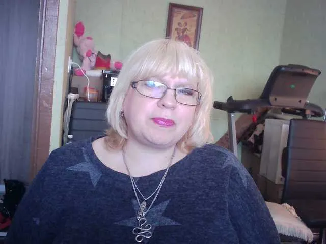 Live sex webcam photo for LOLA88888 #272929890