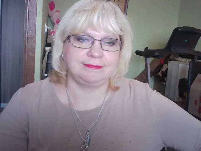Live sex webcam photo for LOLA88888 #273177884