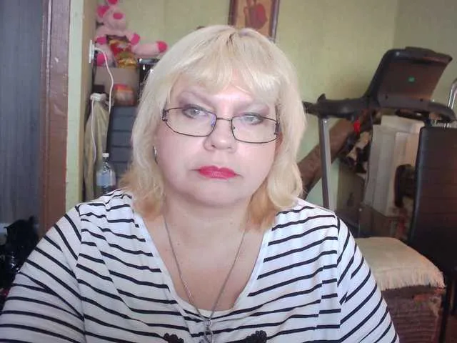Live sex webcam photo for LOLA88888 #273188601