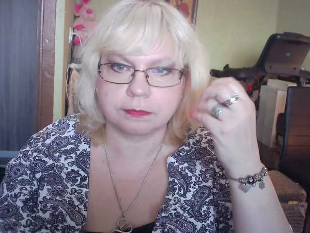 Live sex webcam photo for LOLA88888 #273243821