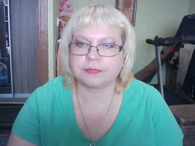 Live sex webcam photo for LOLA88888 #273494056
