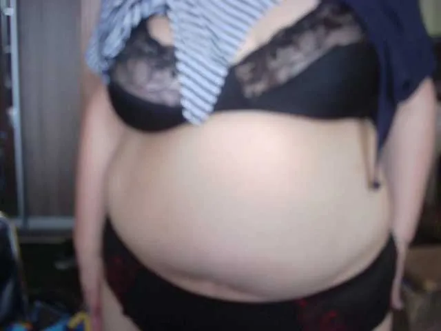 Live sex webcam photo for LOLA88888 #273601780