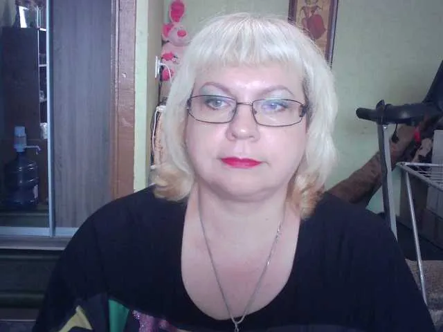 Live sex webcam photo for LOLA88888 #273645197