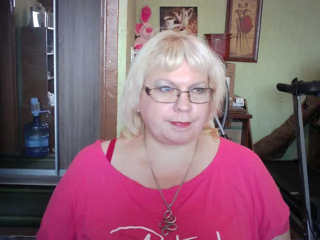 Live sex webcam photo for LOLA88888 #273812262