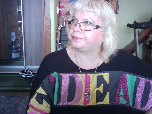 Live sex webcam photo for LOLA88888 #274341499