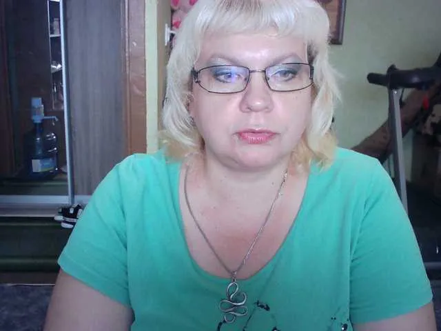 Live sex webcam photo for LOLA88888 #274352975