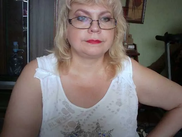 Live sex webcam photo for LOLA88888 #275662007