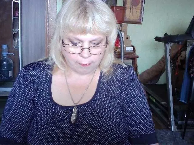 Live sex webcam photo for LOLA88888 #275922668