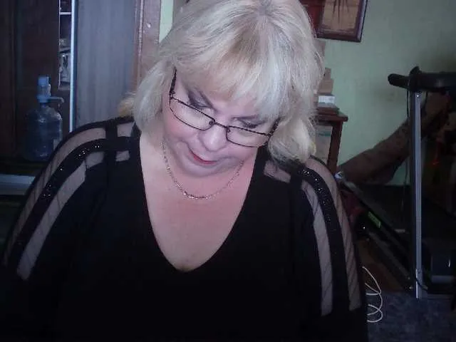 Live sex webcam photo for LOLA88888 #276489504