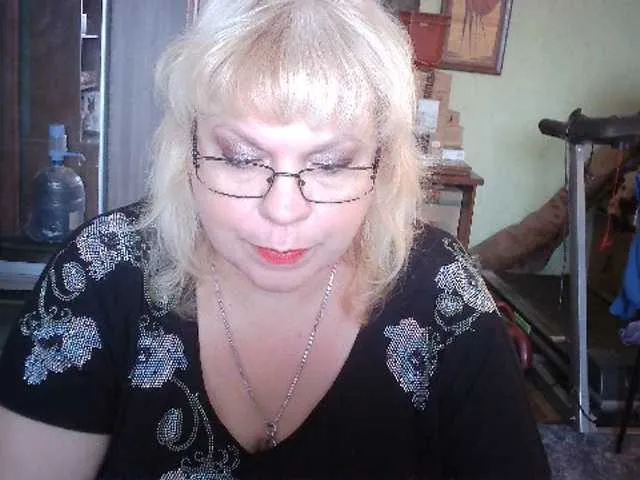 Live sex webcam photo for LOLA88888 #276536807