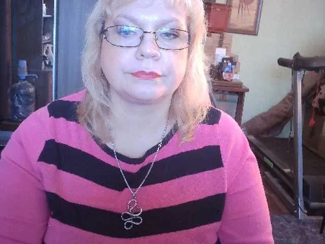 Live sex webcam photo for LOLA88888 #276696006
