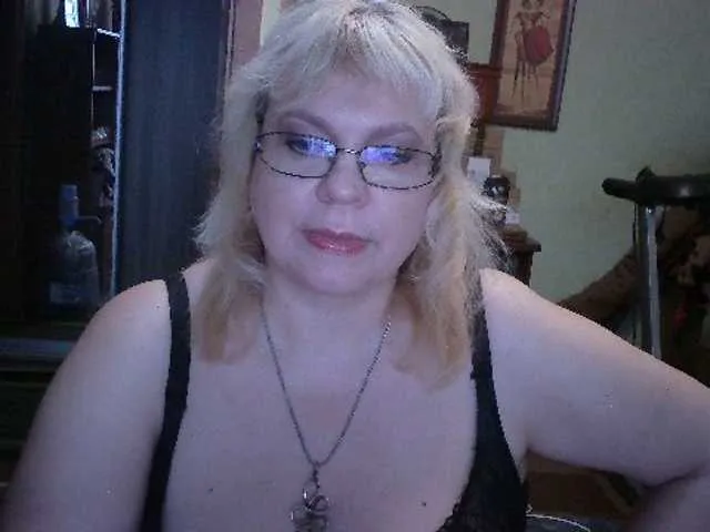 Live sex webcam photo for LOLA88888 #276886152