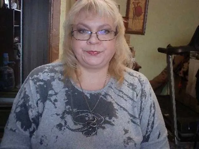 Live sex webcam photo for LOLA88888 #276891982