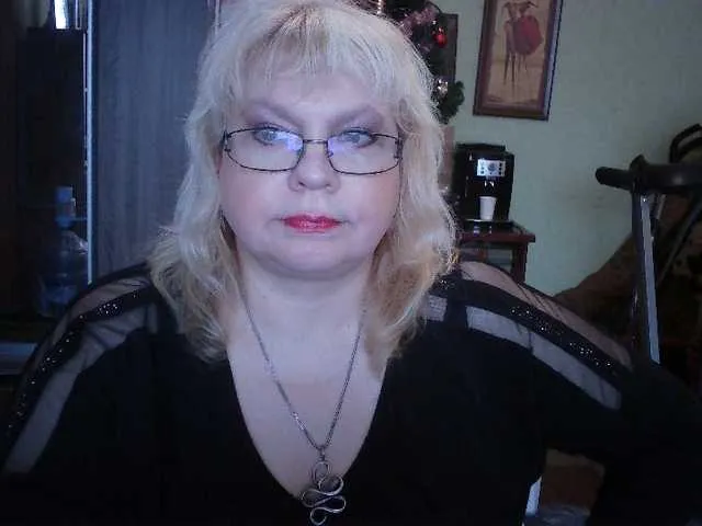 Live sex webcam photo for LOLA88888 #277046690