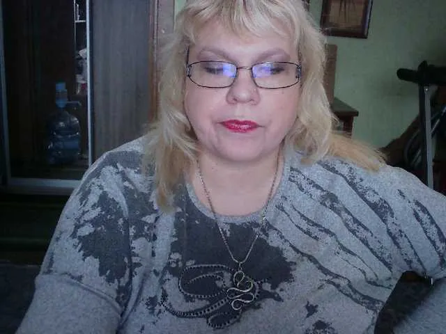 Live sex webcam photo for LOLA88888 #277243596