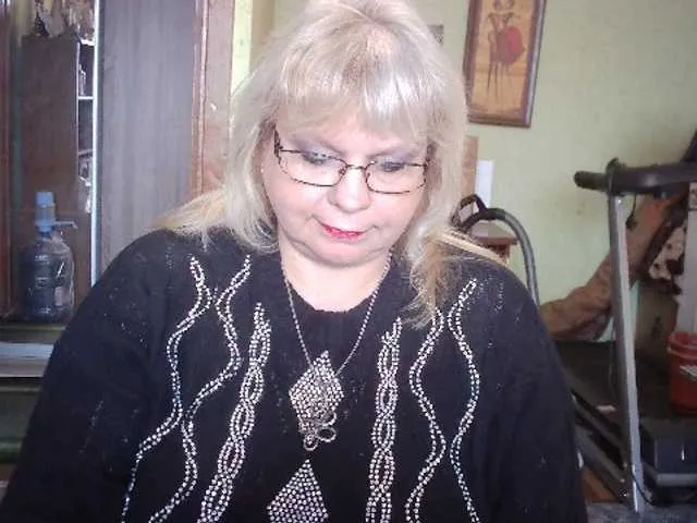 Live sex webcam photo for LOLA88888 #277476414