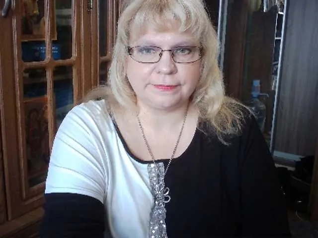 Live sex webcam photo for LOLA88888 #277595209