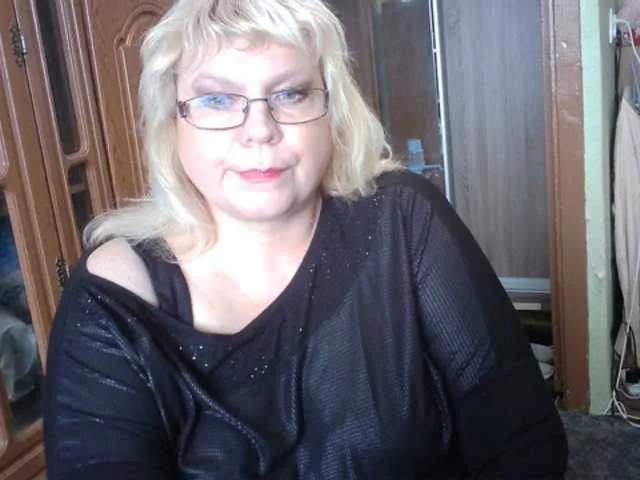Live sex webcam photo for LOLA88888 #277933077