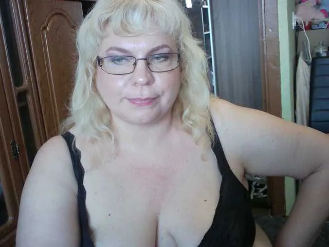 Live sex webcam photo for LOLA88888 #278083188