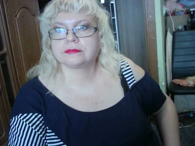 Live sex webcam photo for LOLA88888 #278122360