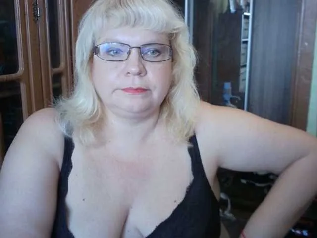 Live sex webcam photo for LOLA88888 #288906305