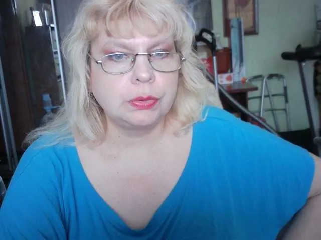 Live sex webcam photo for LOLA88888 #291131370