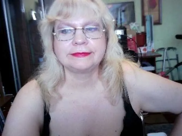 Live sex webcam photo for LOLA88888 #291213114