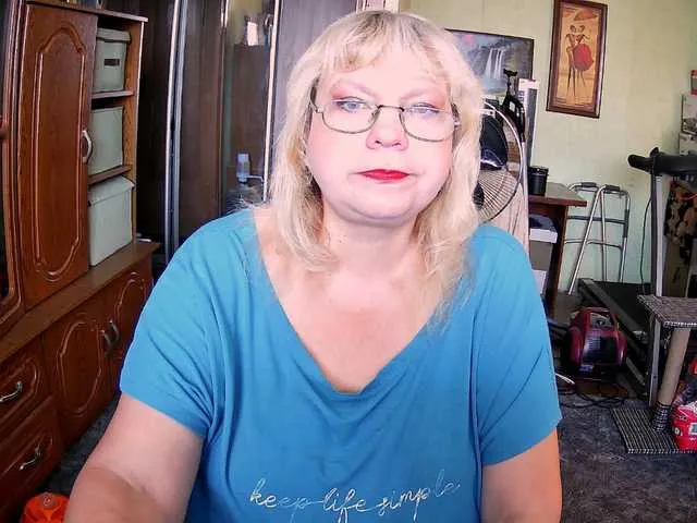 Live sex webcam photo for LOLA88888 #291766213