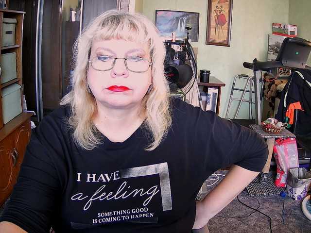 Live sex webcam photo for LOLA88888 #291907398