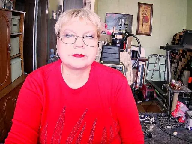 Live sex webcam photo for LOLA88888 #292074593