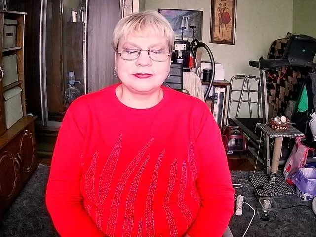 Live sex webcam photo for LOLA88888 #292121456