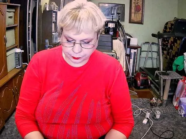 Live sex webcam photo for LOLA88888 #292235586