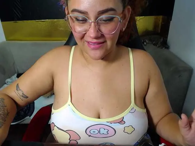 Live sex webcam photo for LOLYTABIGBOOBS #291229887