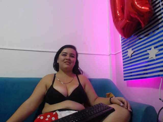 Live sex webcam photo for LUCIANA-MONTERO #278240146