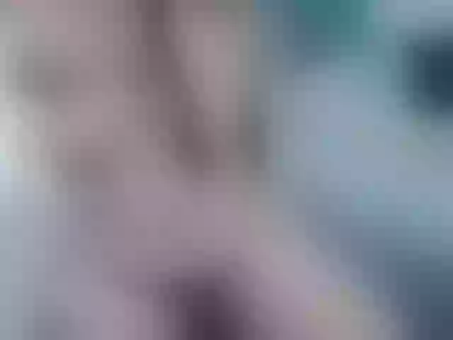Live sex webcam photo for LUCY-FERRE1IR #273180395