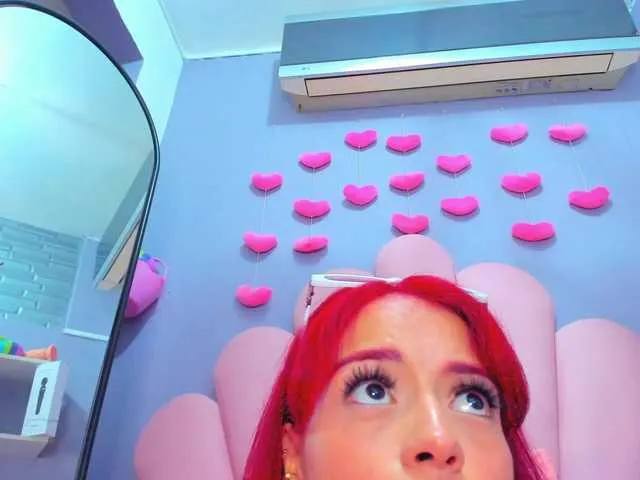 Live sex webcam photo for LUCYMILLER #290994106