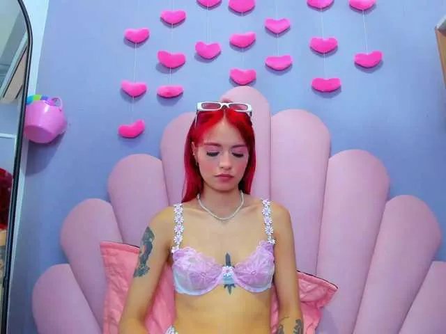 Live sex webcam photo for LUCYMILLER #291041760