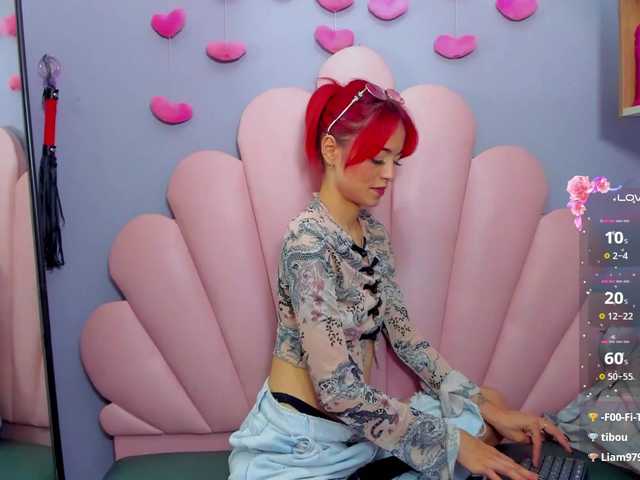 Live sex webcam photo for LUCYMILLER #292243080