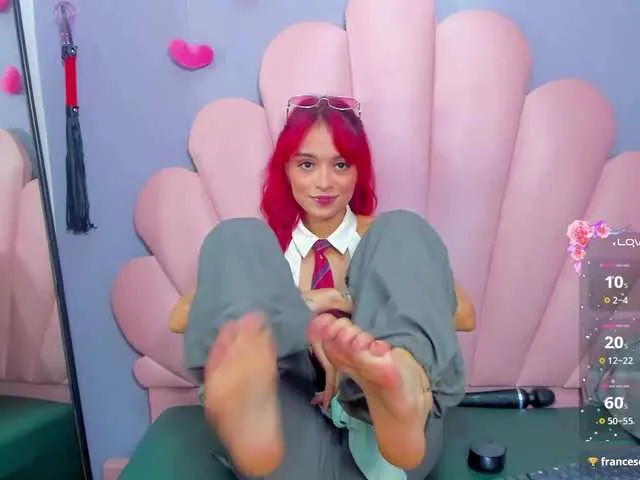 Live sex webcam photo for LUCYMILLER #292372248