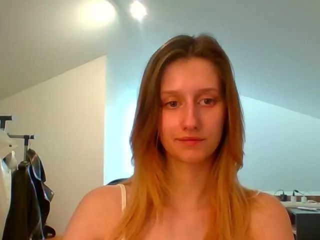 Live sex webcam photo for LUNAdream #290581906
